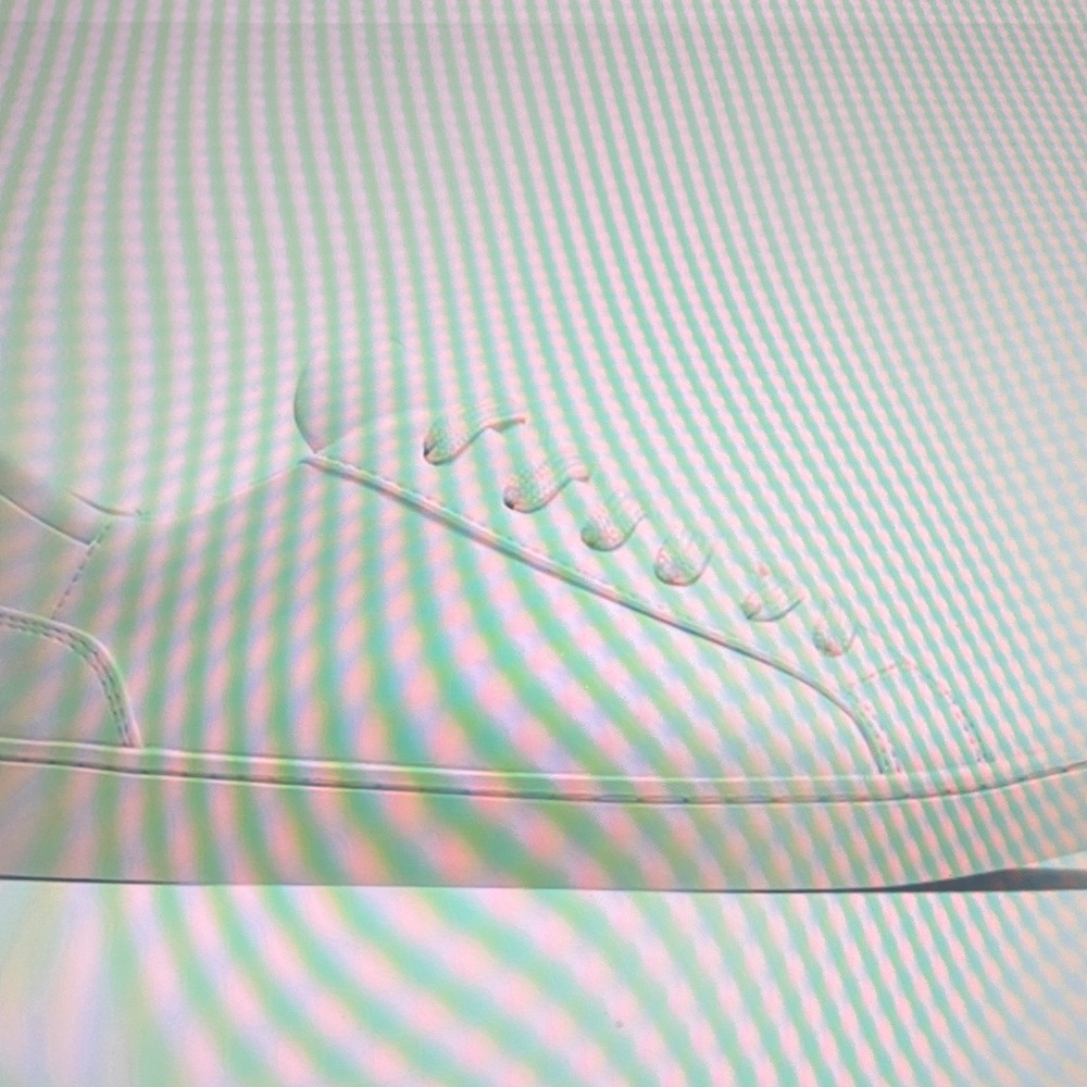 NWOB Men’s Thousand Fell Lace Up Sneaker. White. Size 11